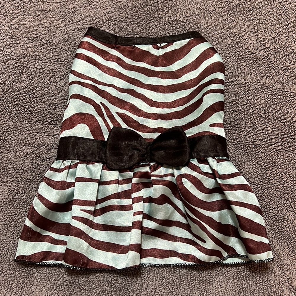 Pet bundle of costumes/attire Size small - Picture 8 of 15